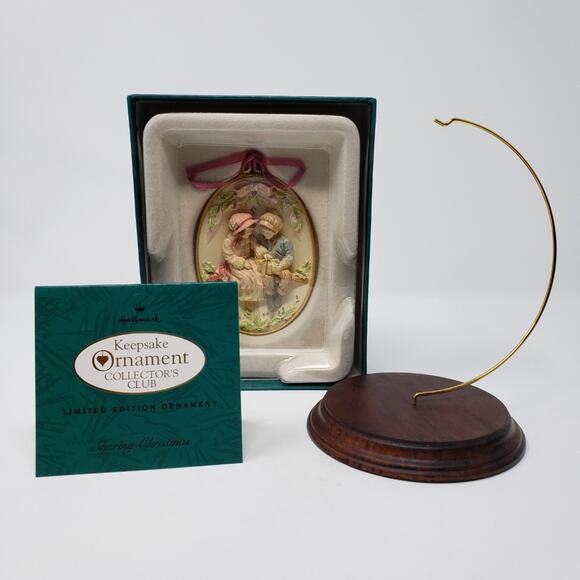 1993 Hallmark Sharing Christmas Limited Edition Keepsake Holiday Ornament. - Picture 3 of 8